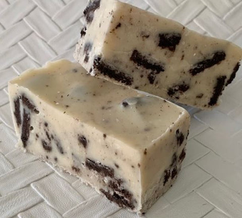 FUDGE - COOKIES & CREAM